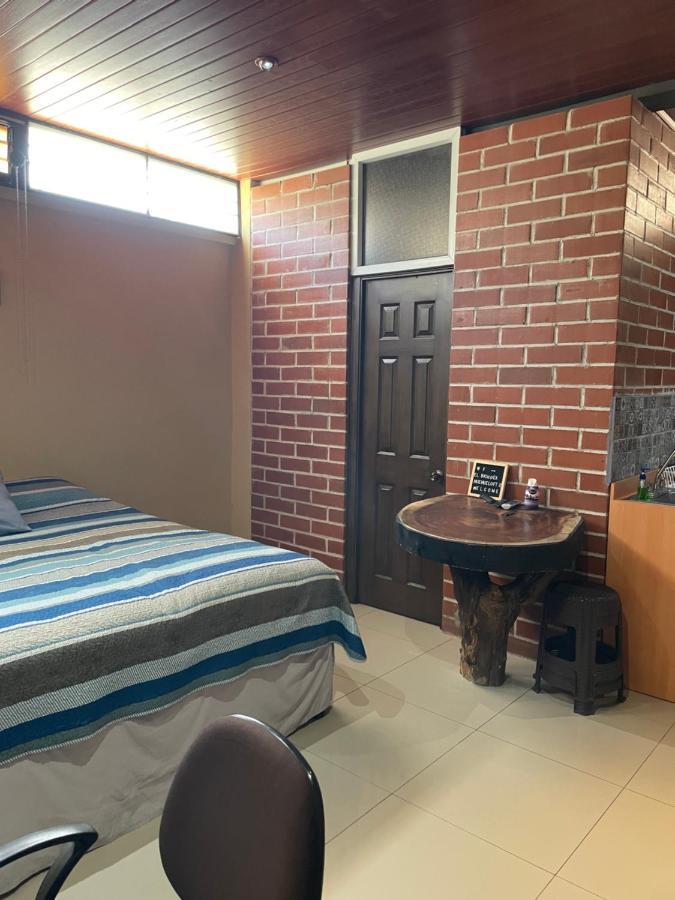 Huehueloft1 Estacionamiento Y Wifi Apartment Уеуетенанго Екстериор снимка